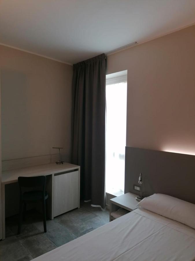 Hotel Europa Dossobuono Kültér fotó