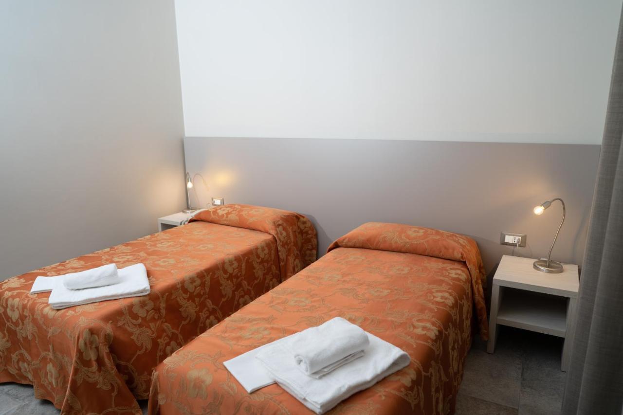 Hotel Europa Dossobuono Kültér fotó