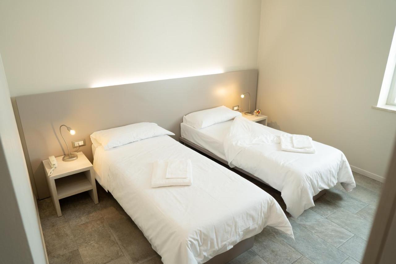 Hotel Europa Dossobuono Kültér fotó