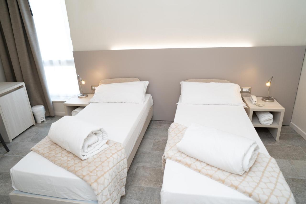Hotel Europa Dossobuono Kültér fotó