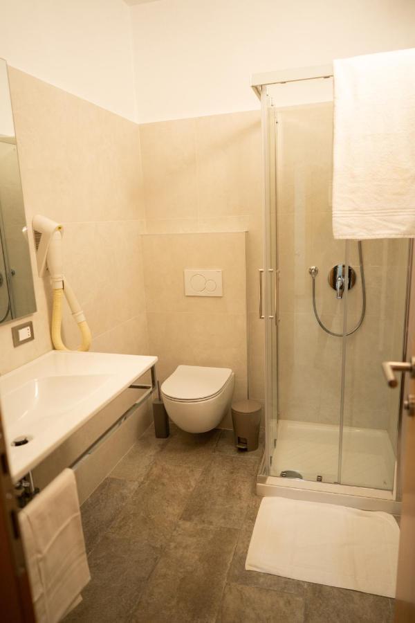 Hotel Europa Dossobuono Kültér fotó