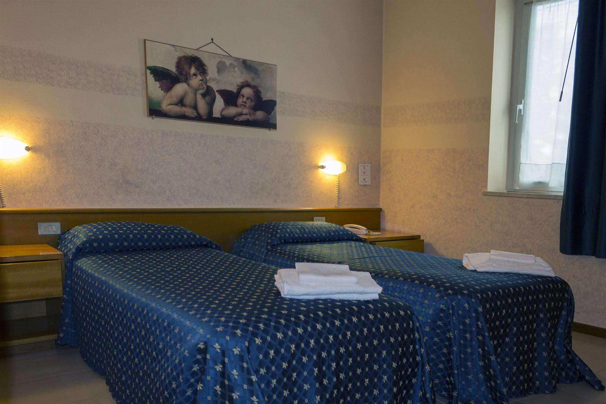 Hotel Europa Dossobuono Kültér fotó